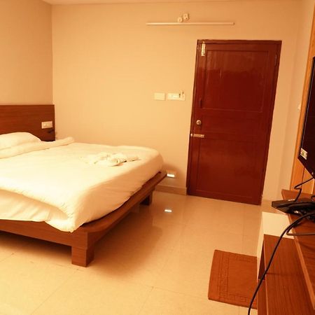 Swagath Residency Kākināda Εξωτερικό φωτογραφία