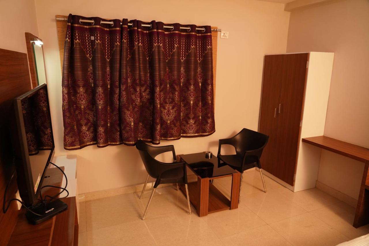 Swagath Residency Kākināda Εξωτερικό φωτογραφία